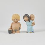 1057 1235 FIGURINES